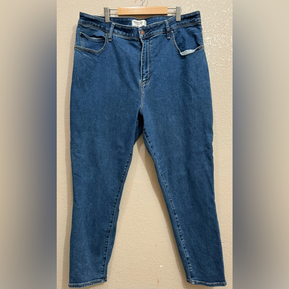 Abercrombie & Fitch High Rise Blue Jeans